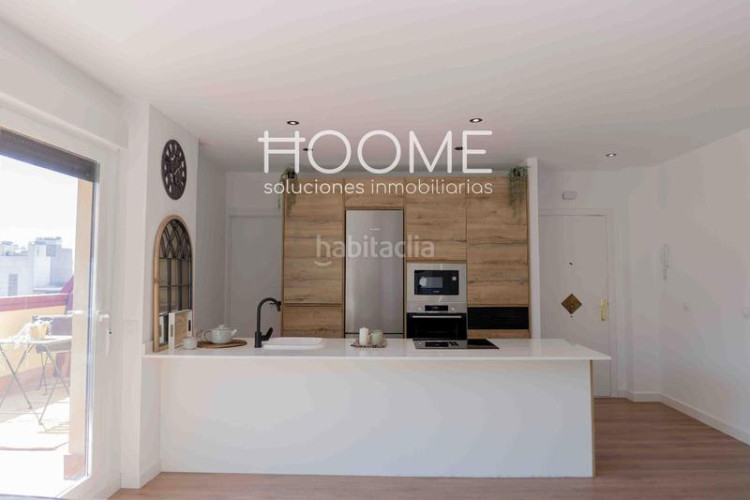 Ático atico con 20 metros de terraza, piscina, garaje opcional, 3 habitaciones 2 baños a estrenar, Castillachamartin en Madrid