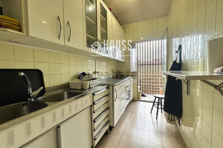 Piso en venta en Avenida de Pío XII