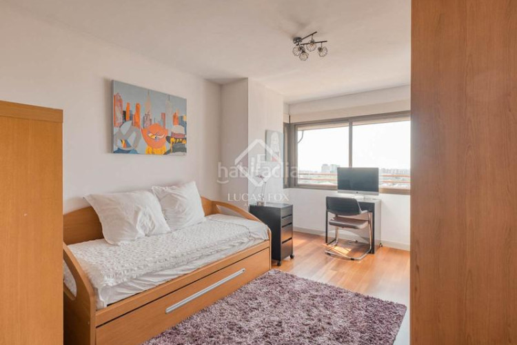 Piso exclusivo ático dúplex de 3 dormitorios con vistas incomparables en venta en chamartín, en Madrid