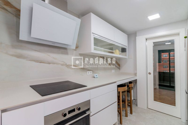 Piso fantástico apartamento en la avenida de burgos en Madrid