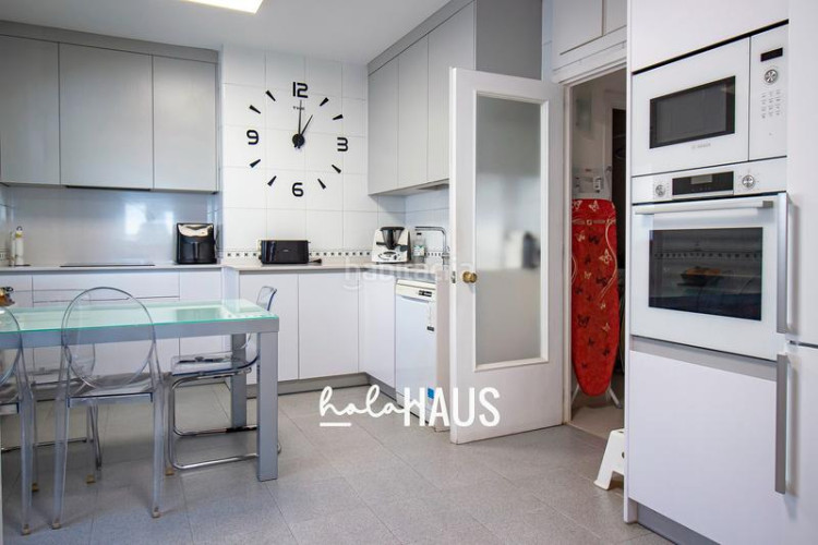 Piso ¿te imaginas despertar cada mañana en lo más alto de chamartín, con vistas abiertas y a tus pies? en Madrid