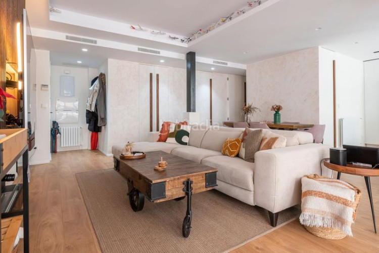Piso  en venta en c. de núñez morgado en Castilla Madrid