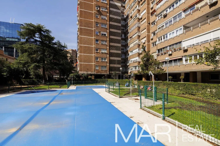 Piso en avenida de Burgos