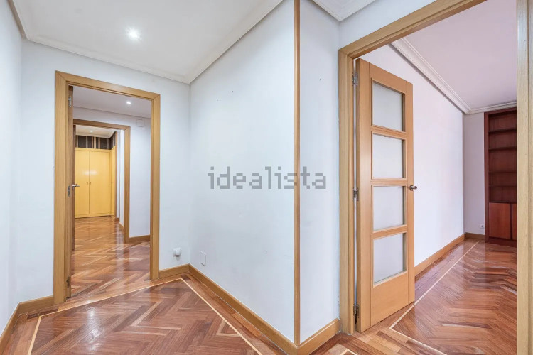 Piso en calle de Pastora Imperio