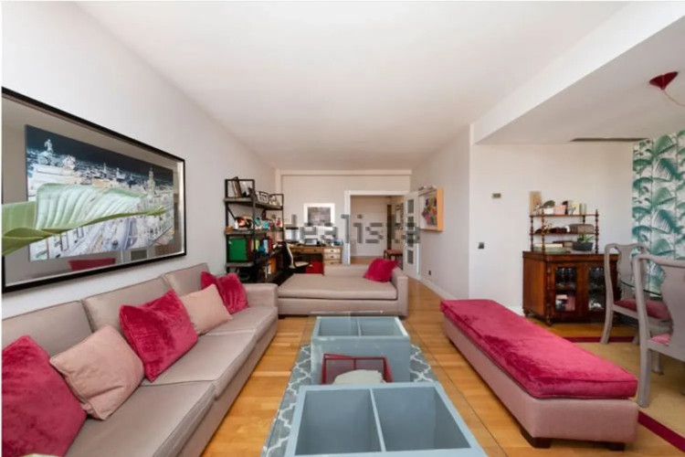 Piso en avenida de Pío XII