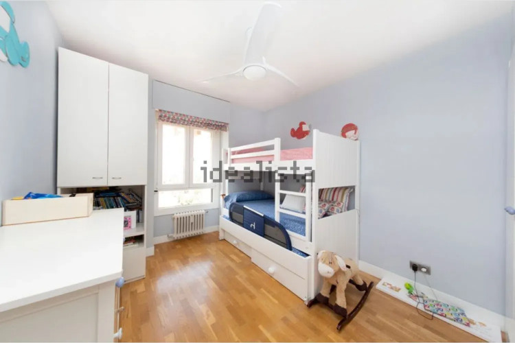 Piso en avenida de Pío XII