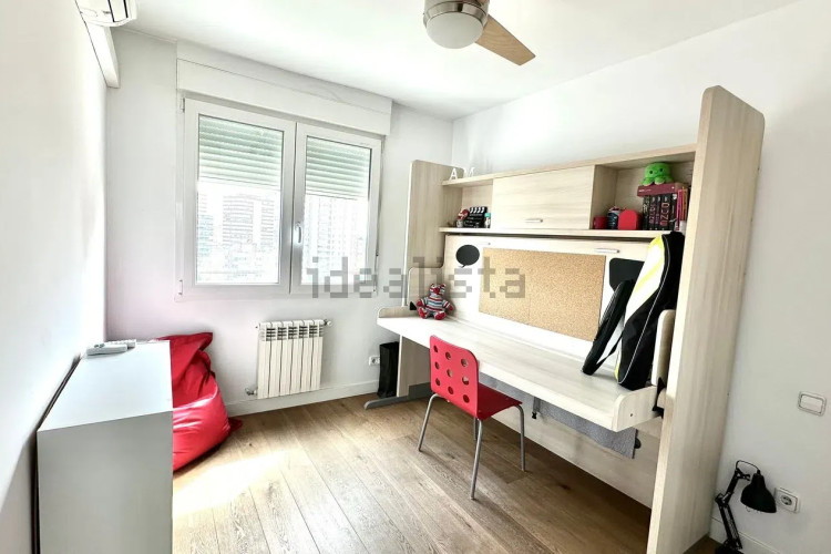 Piso en avenida de Burgos