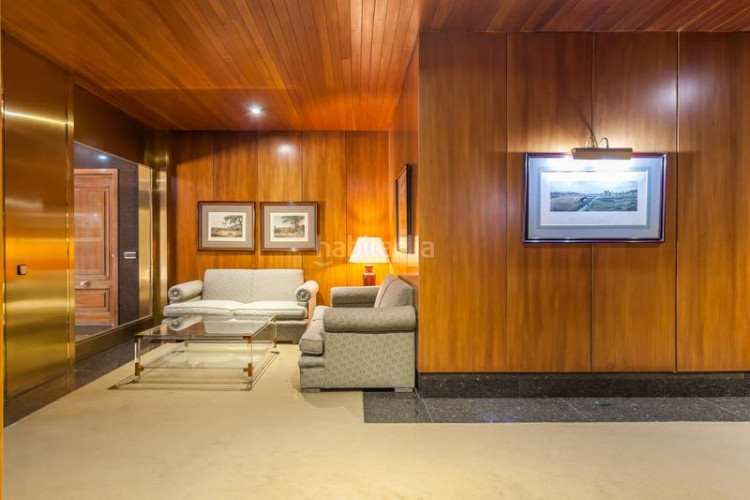 Apartamento maravilloso piso con vistas espectaculares y garaje en chamartín en Madrid