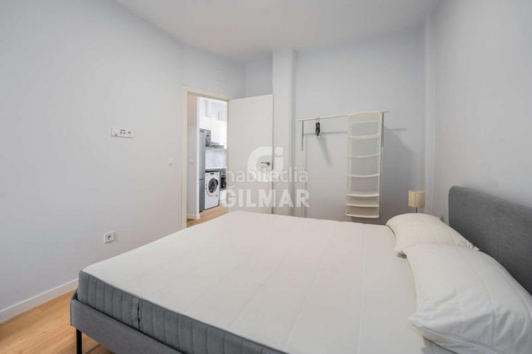 Apartamento este elegante apartamento de 1 dormitorio se encuentra en el barrio de Castilla, en el distrito de chamartín, . con una c en Madrid