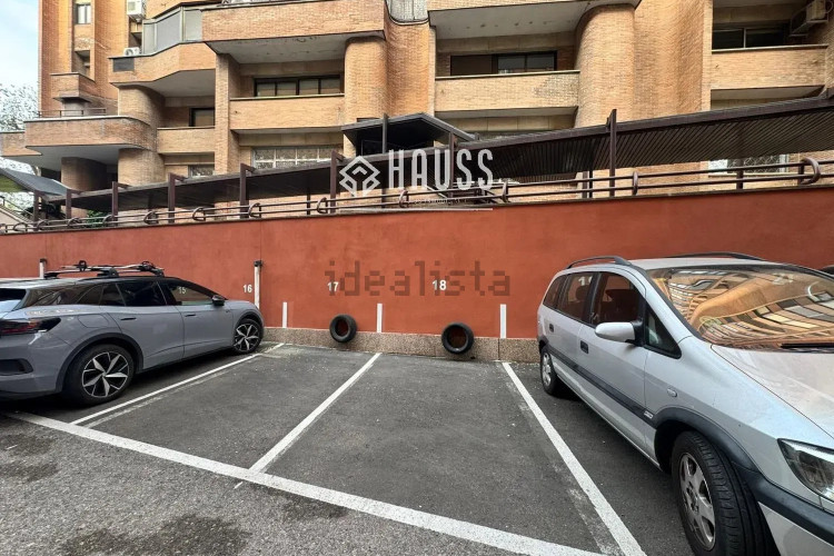 Piso en venta en Avenida de Pío XII