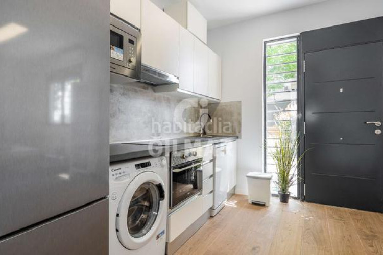 Apartamento este elegante apartamento de 1 dormitorio se encuentra en el barrio de Castilla, en el distrito de chamartín, . con una c en Madrid