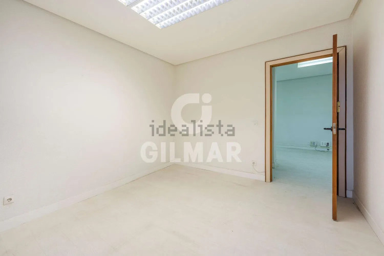Piso en Castilla con plaza de garaje