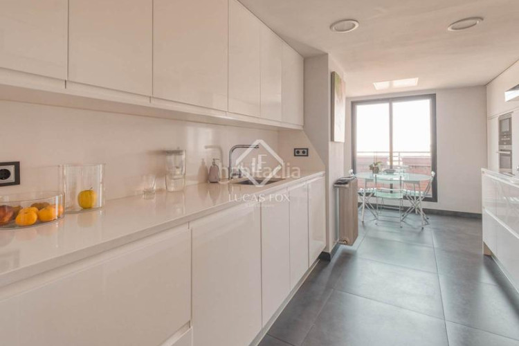 Piso exclusivo ático dúplex de 3 dormitorios con vistas incomparables en venta en chamartín, en Madrid