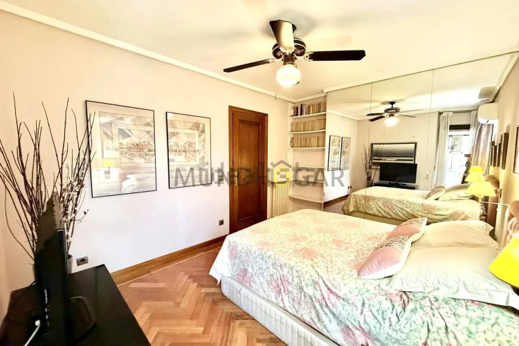 Piso en calle de Pastora Imperio