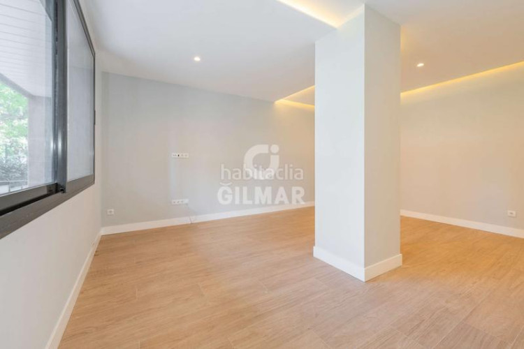 Piso licencia de hospedaje y máxima rentabilidad en el nuevo eje castellana nortese presenta esta exclusiva propiedad con lic en Madrid