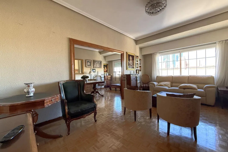 Piso en calle de San Ramón Nonato