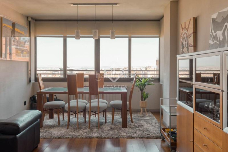 Piso exclusivo ático dúplex de 3 dormitorios con vistas incomparables en venta en chamartín, en Madrid
