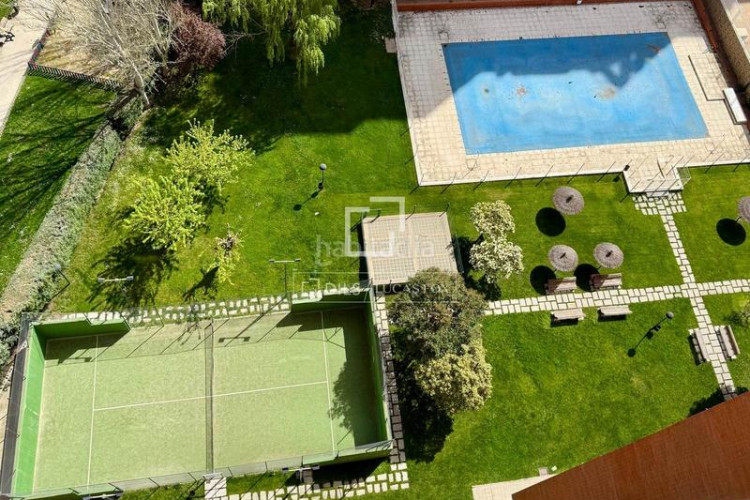 Ático exclusivo ático dúplex de 3 dormitorios con vistas incomparables en venta en chamartín, en Madrid