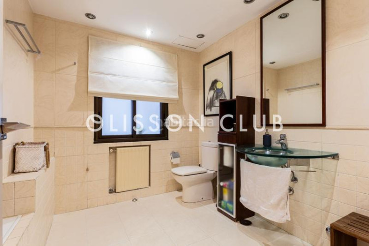 Ático exclusivo ático dúplex en chamartín, junto a nuevo norte terraza, luz y futuro en Madrid