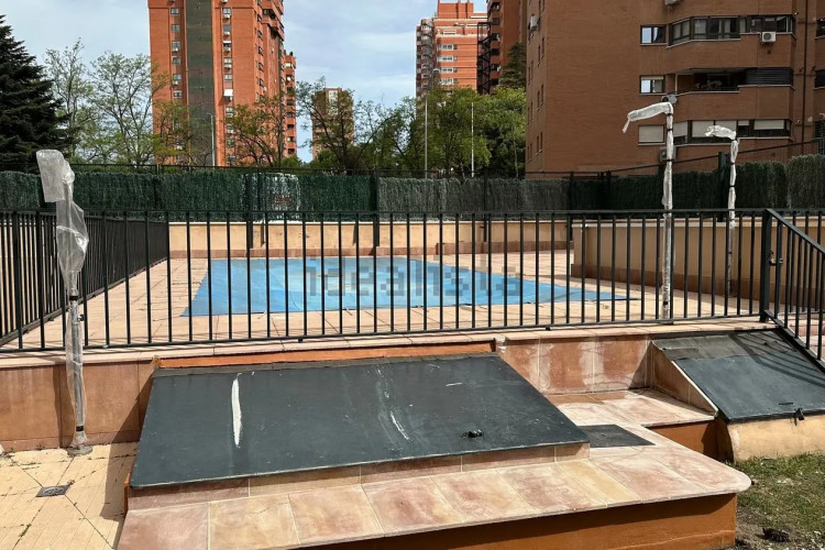 Piso en avenida de Burgos