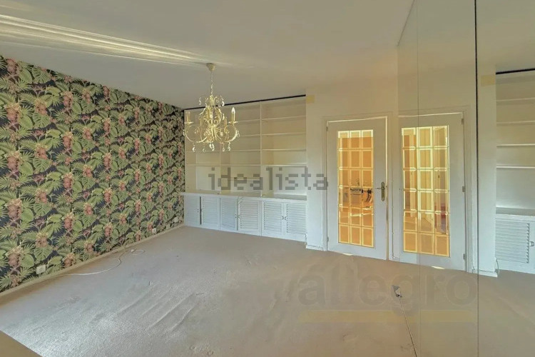 Piso en avenida de Pío XII