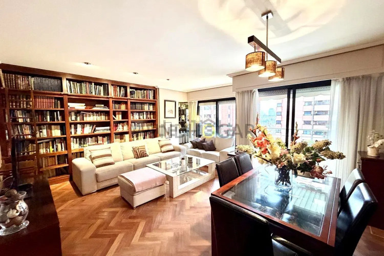 Piso en calle de Pastora Imperio