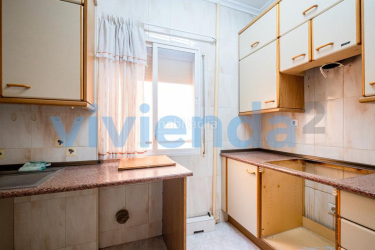 Piso  en Castilla, 132 m2, 5 dormitorios, 2 baxf1os, 829.000 euros en Madrid