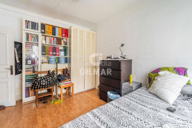 Piso  de 114 m en el barrio de Castilla, con 4 dormitorios y excelente ubicación una oportunidad única tanto para vivir como para i en Madrid