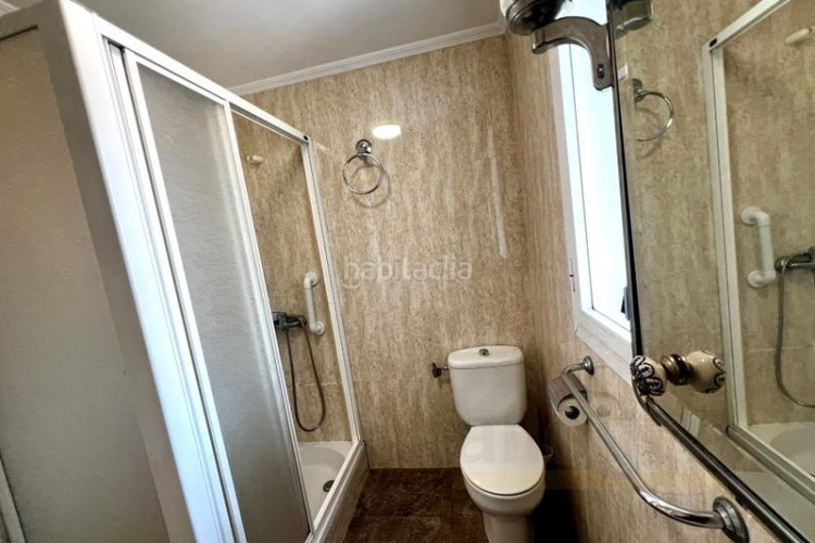 Piso exclusiva vivienda en finca representativa con piscina, garaje, y trastero en zona chamartín. en Madrid