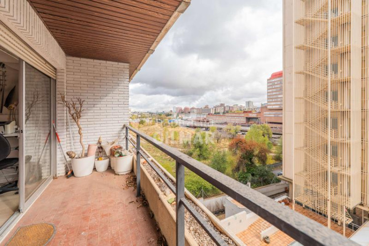Piso fantástico piso en Castilla!!!descubre esta magnífica oportunidad de inversión en el corazón del barrio de Castilla, dentro del pr en Madrid
