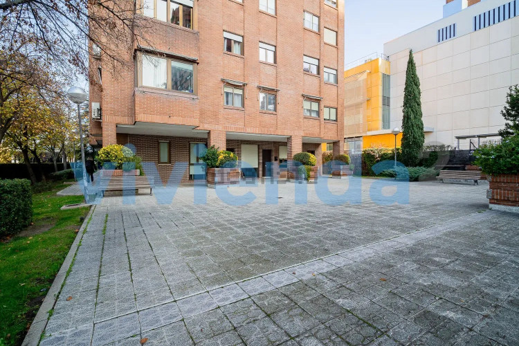 Piso en avenida de Burgos