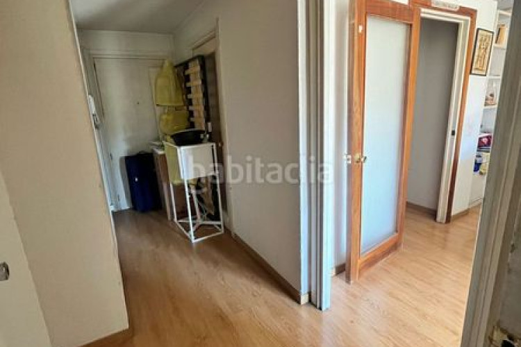 Ático inmejorable oportunidad de 3 habitaciones en Castilla en Madrid