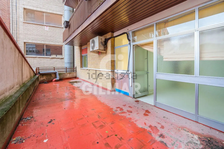 Piso en Castilla con plaza de garaje