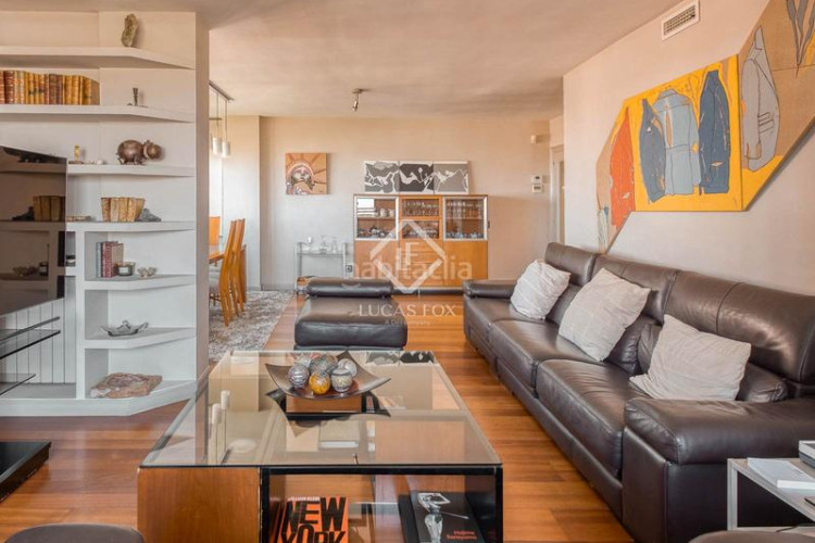 Piso exclusivo ático dúplex de 3 dormitorios con vistas incomparables en venta en chamartín, en Madrid