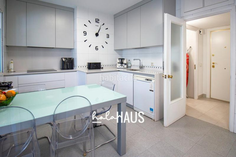 Piso ¿te imaginas despertar cada mañana en lo más alto de chamartín, con vistas abiertas y a tus pies? en Madrid