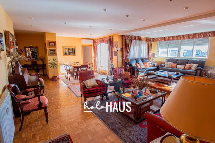 Piso ¿te imaginas despertar cada mañana en lo más alto de chamartín, con vistas abiertas y a tus pies? en Madrid