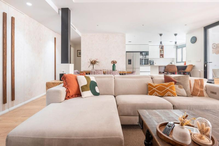 Piso  en venta en c. de núñez morgado en Castilla Madrid