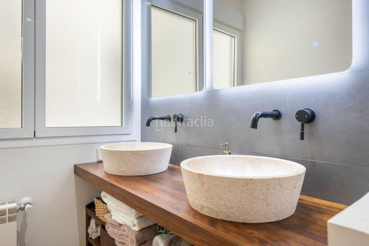 Piso  en venta en c. de núñez morgado en Castilla Madrid