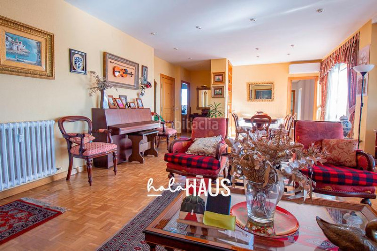 Piso ¿te imaginas despertar cada mañana en lo más alto de chamartín, con vistas abiertas y a tus pies? en Madrid