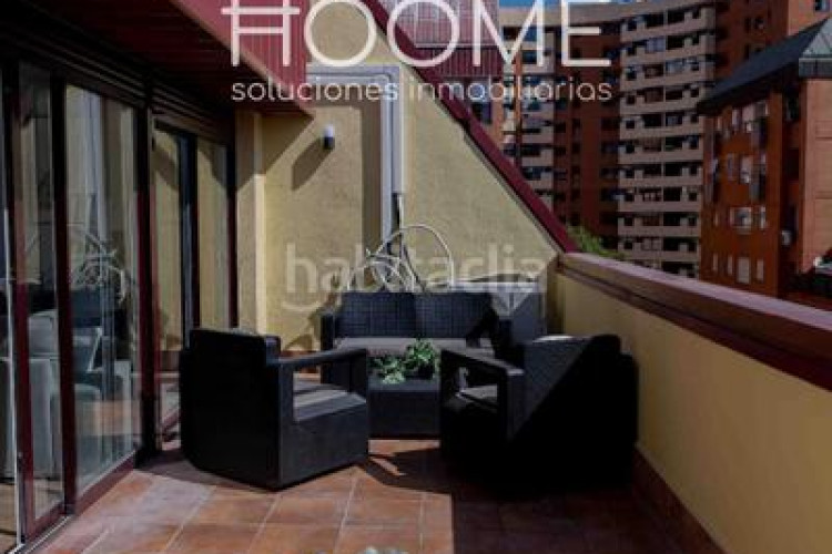 Ático atico con 20 metros de terraza, piscina, garaje opcional, 3 habitaciones 2 baños a estrenar, Castillachamartin en Madrid
