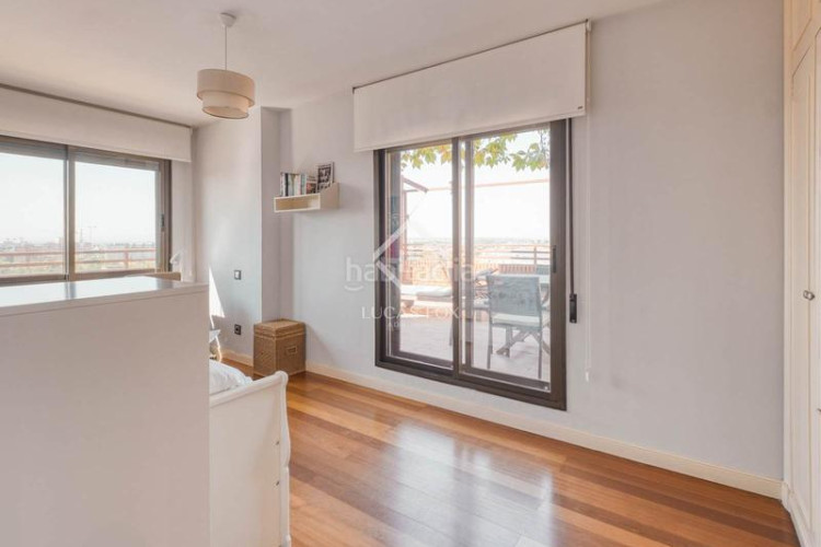 Piso exclusivo ático dúplex de 3 dormitorios con vistas incomparables en venta en chamartín, en Madrid