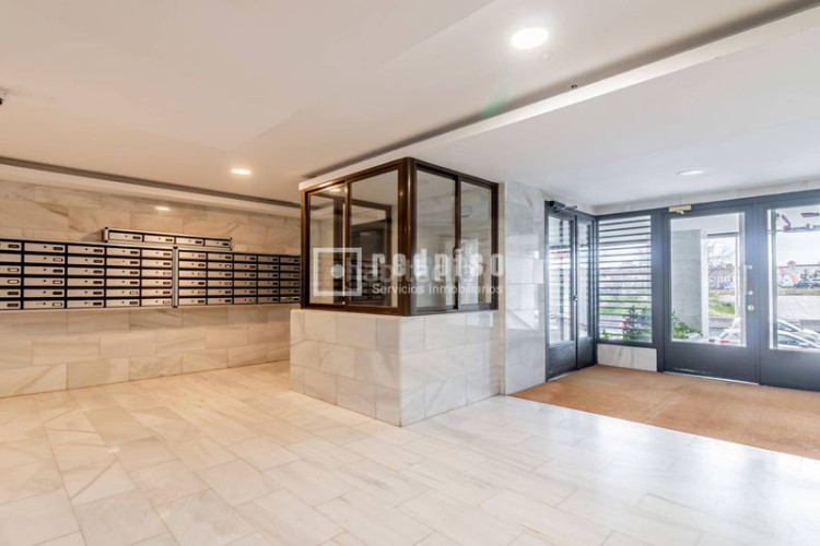 Piso fantástico apartamento en la avenida de burgos en Madrid