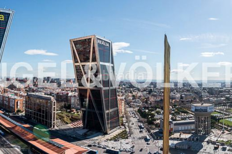 Apartamento maravilloso piso con vistas espectaculares y garaje en chamartín en Madrid