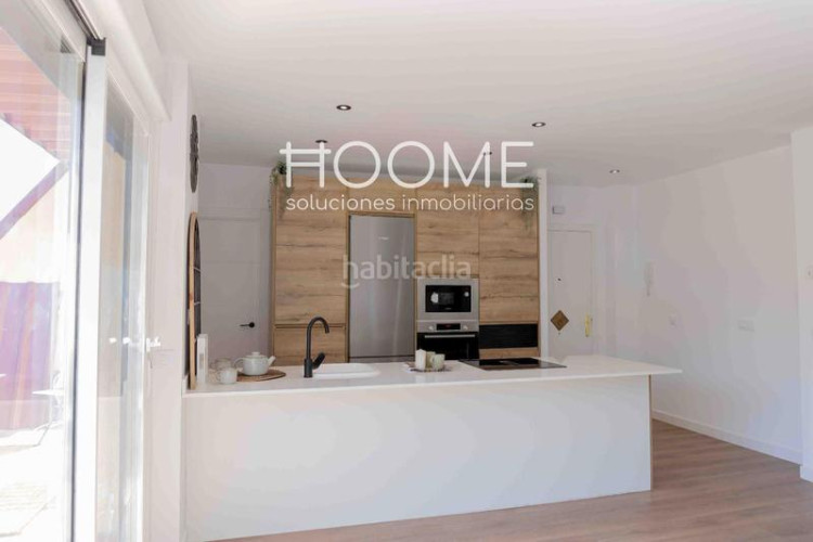 Ático atico con 20 metros de terraza, piscina, garaje opcional, 3 habitaciones 2 baños a estrenar, Castillachamartin en Madrid