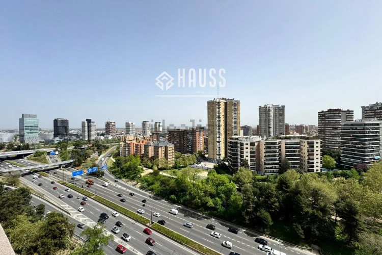 Ático en venta en Calle de Pastora Imperio