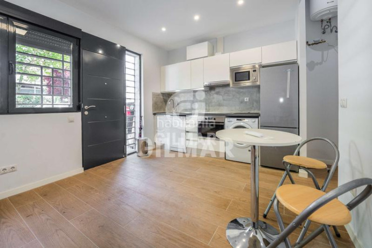 Apartamento este elegante apartamento de 44 m2 se encuentra ubicado en el barrio de Castilla, en el distrito de chamartín, . consta d en Madrid
