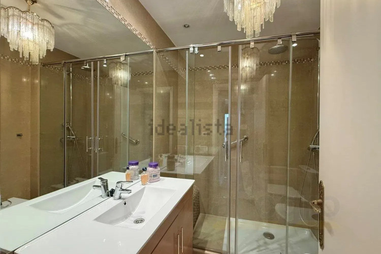 Piso en avenida de Pío XII