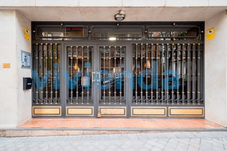 Piso  en Castilla, 132 m2, 5 dormitorios, 2 baxf1os, 829.000 euros en Madrid