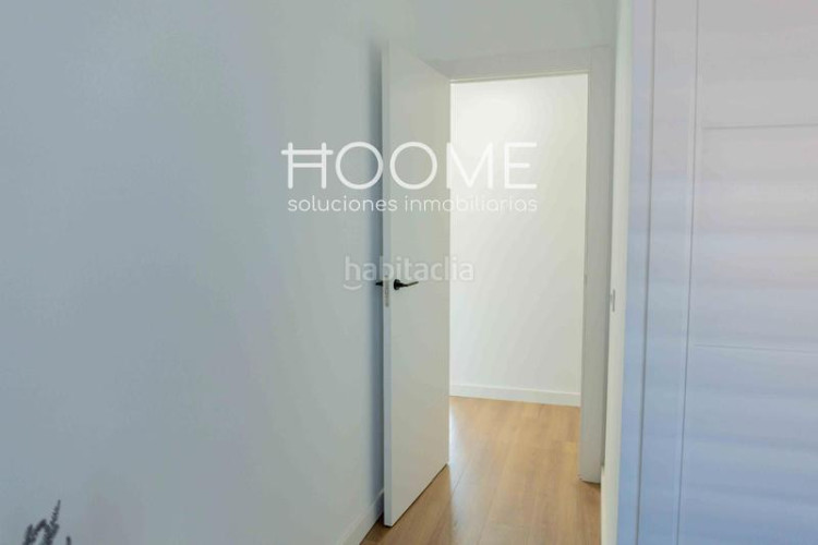 Ático atico con 20 metros de terraza, piscina, garaje opcional, 3 habitaciones 2 baños a estrenar, Castillachamartin en Madrid