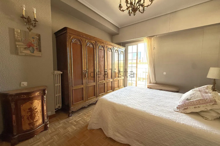 Piso en calle de San Ramón Nonato